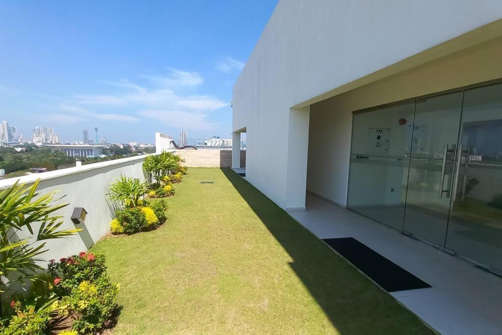 Capital Residencies Col 05 Thimba 5-4 Apartment Colombo